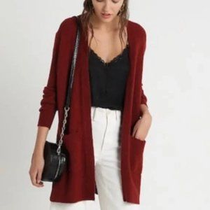 Madewell Kent Cardigan Sweater in Coziest Yarn Burgundy (Small)